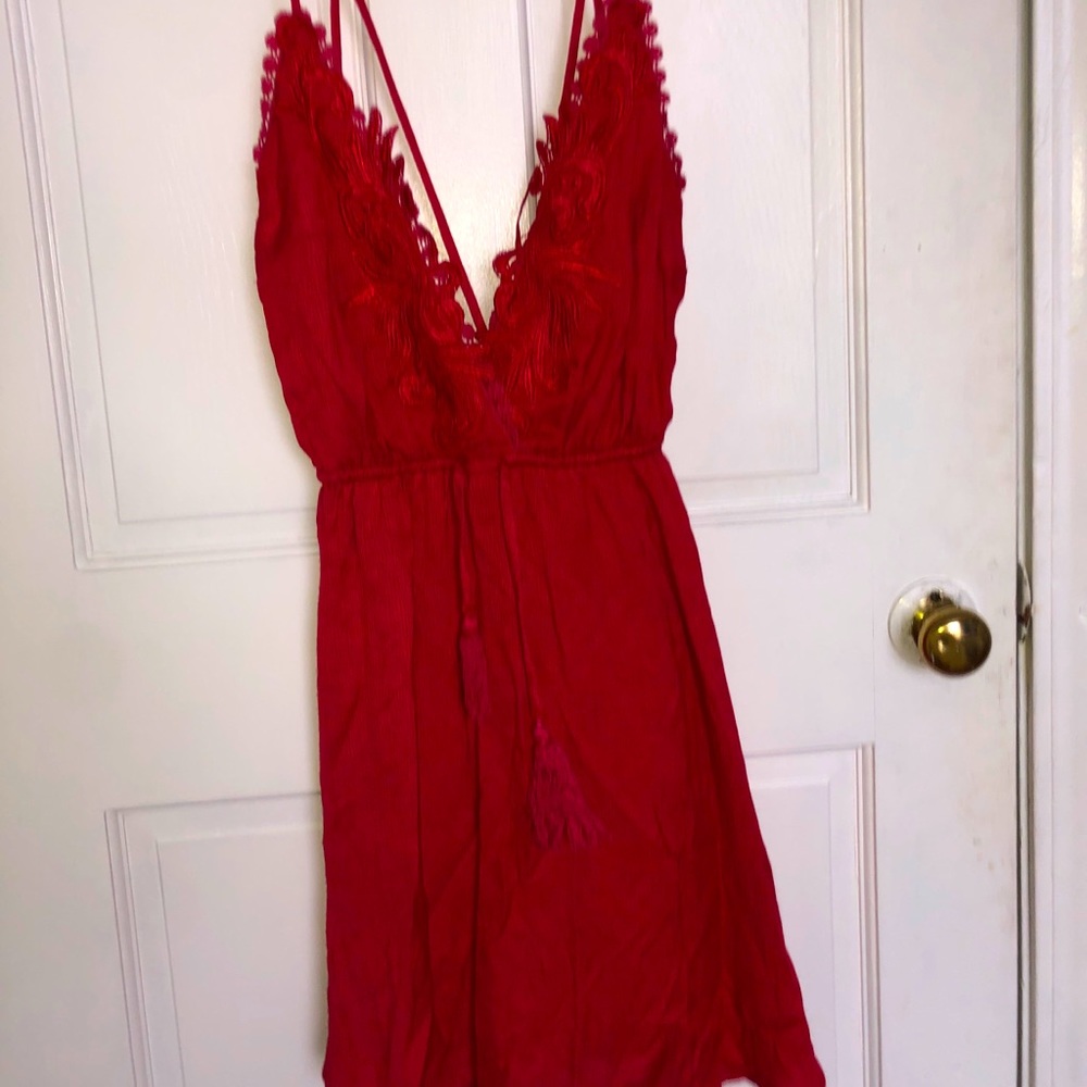 Lulu’s red strappy dress size xs
